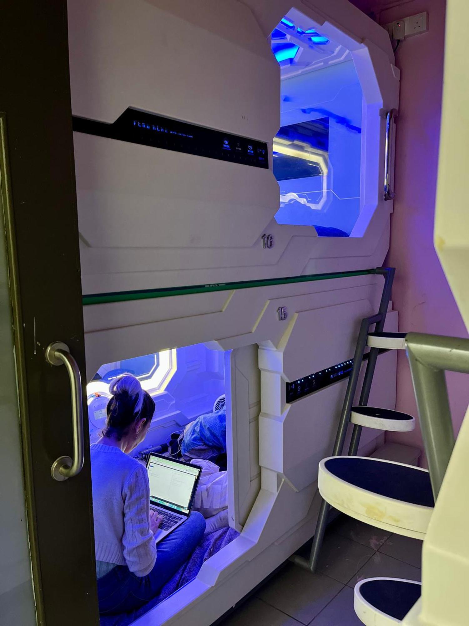 Bestow Capsule